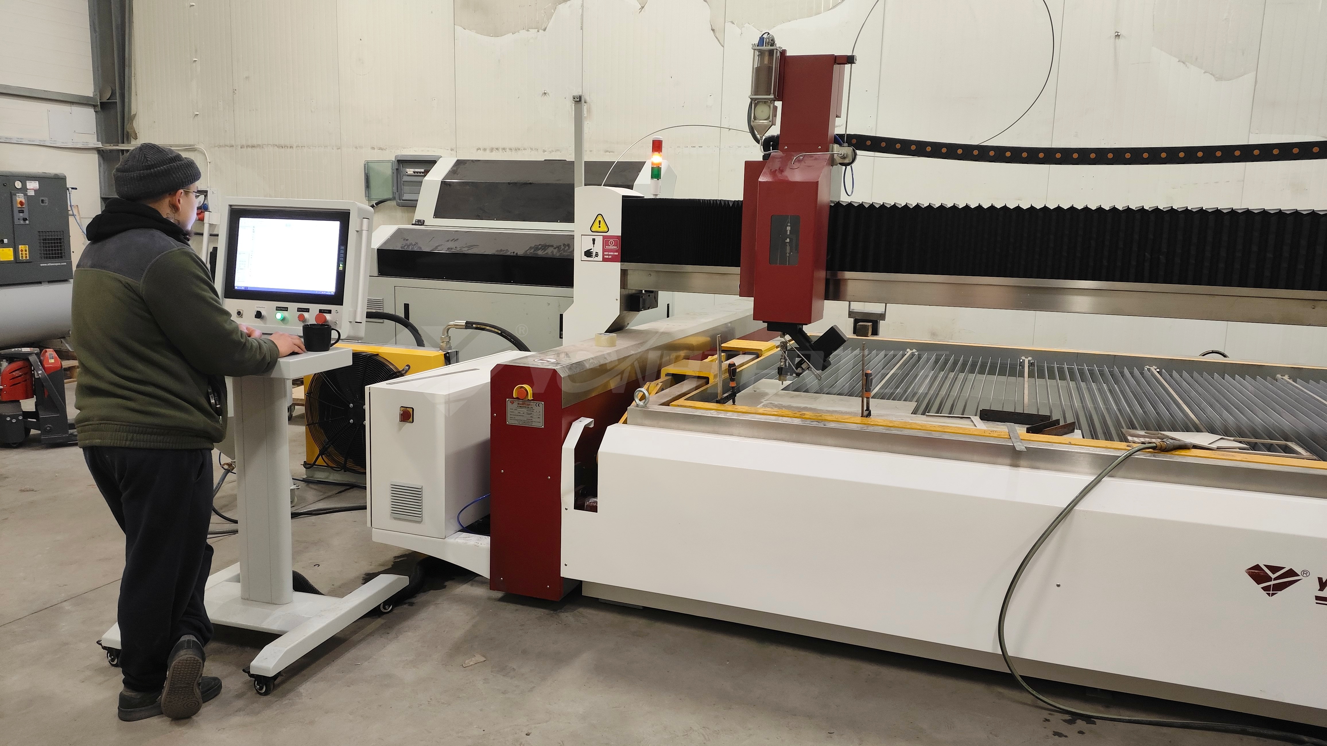 4m &times; 2m L-Series 5-Axis Waterjet