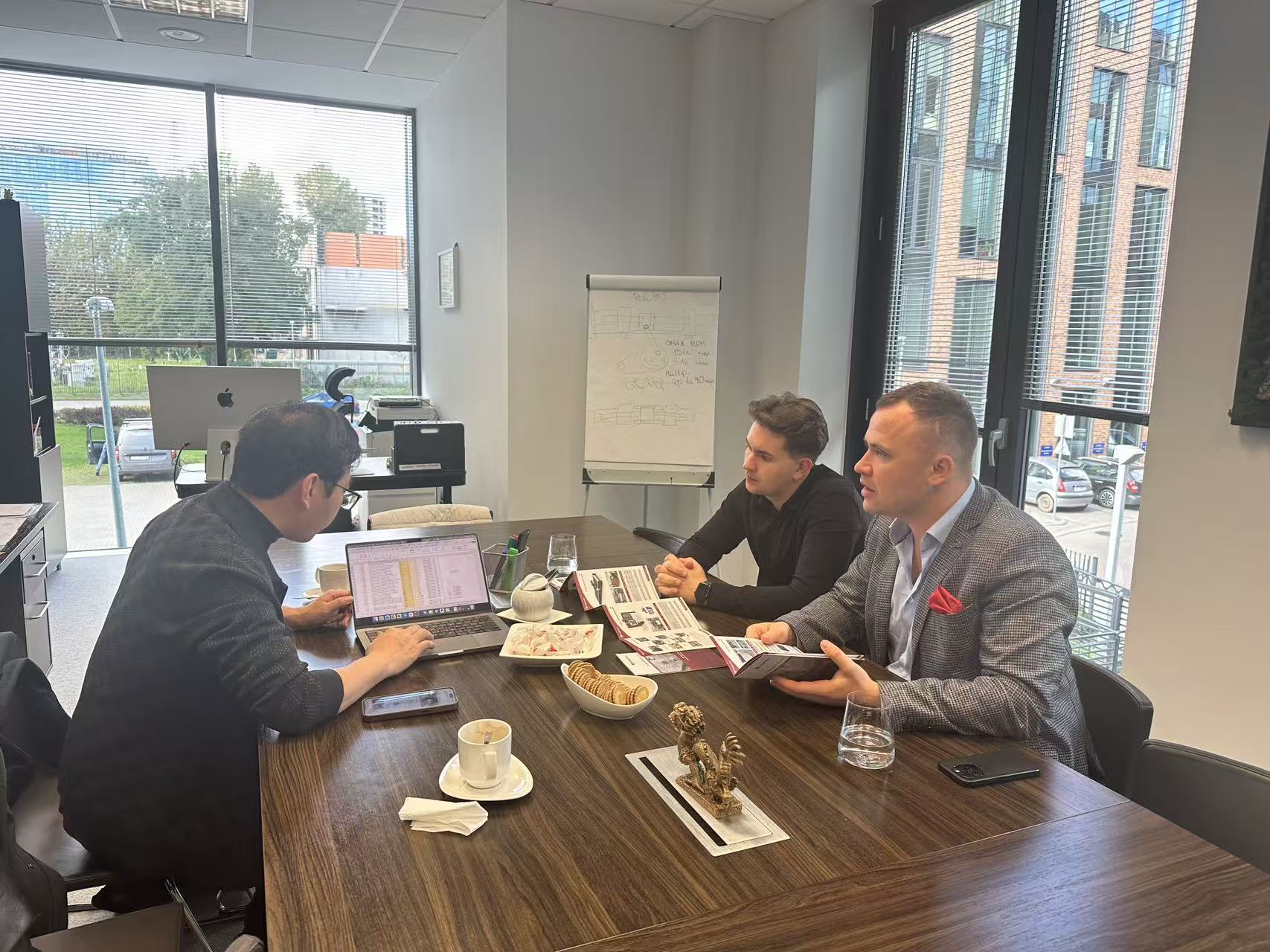 YC Waterjet Visits Long-term Polish Client