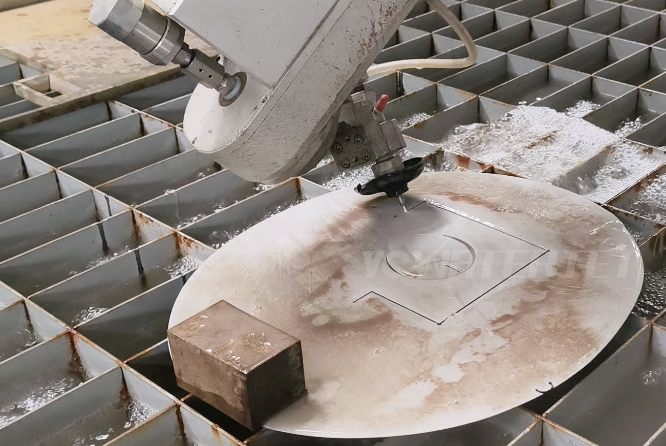 5-axis water jet cutting