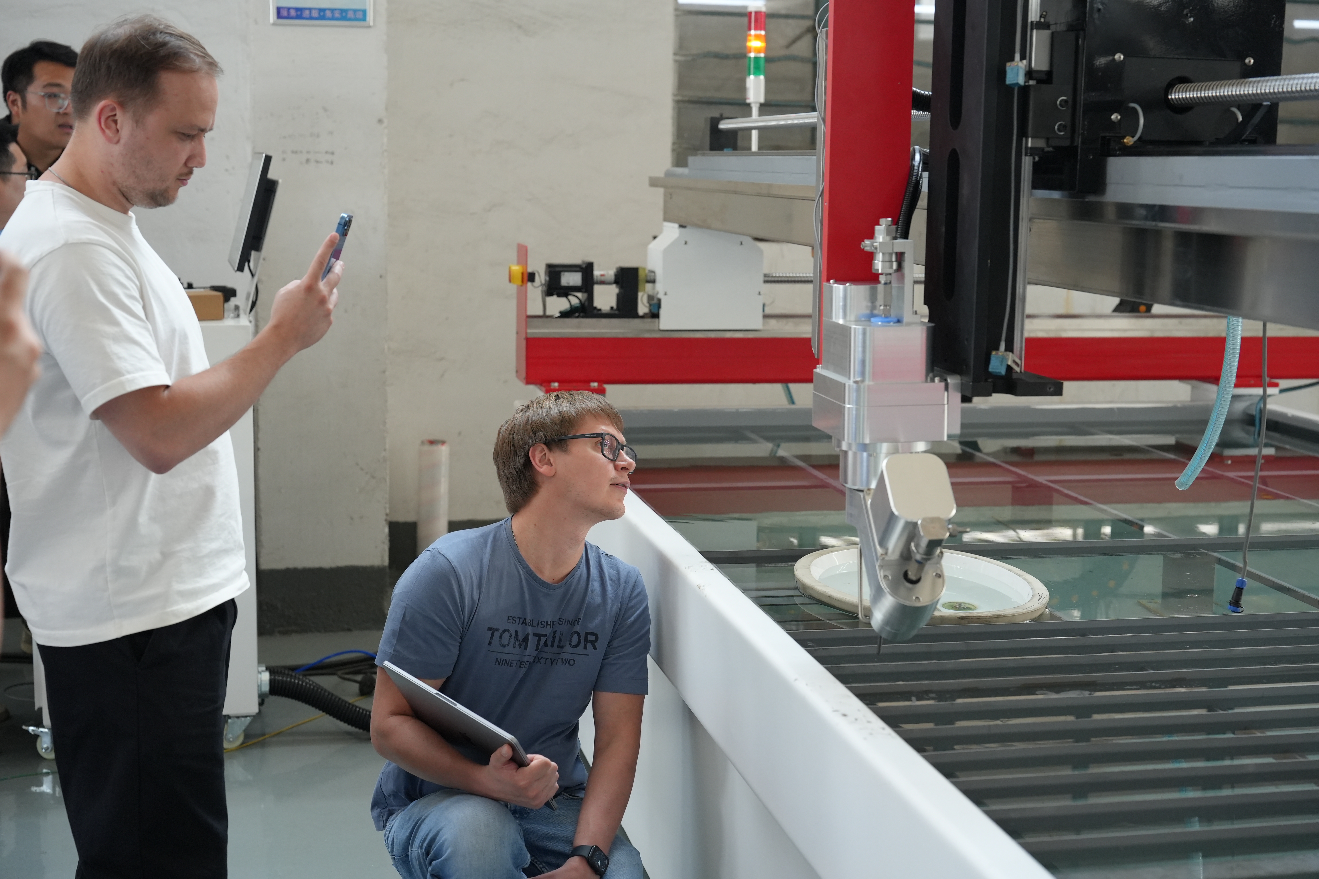 European Technical Delegation Visits YC Waterjet, Exploring In-Depth Collaboration on Waterjet Cutting Solutions