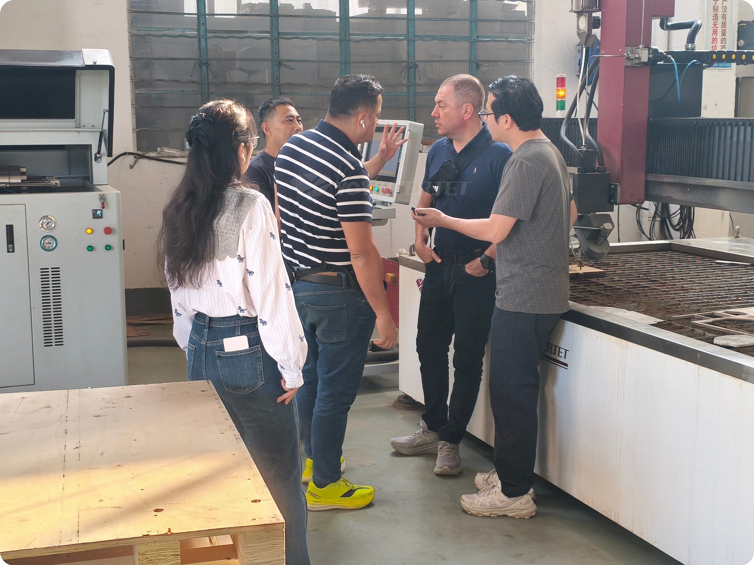 Colombian Customers Visit YC WATERJET To Explore 3D MAX 5-Axis Technology